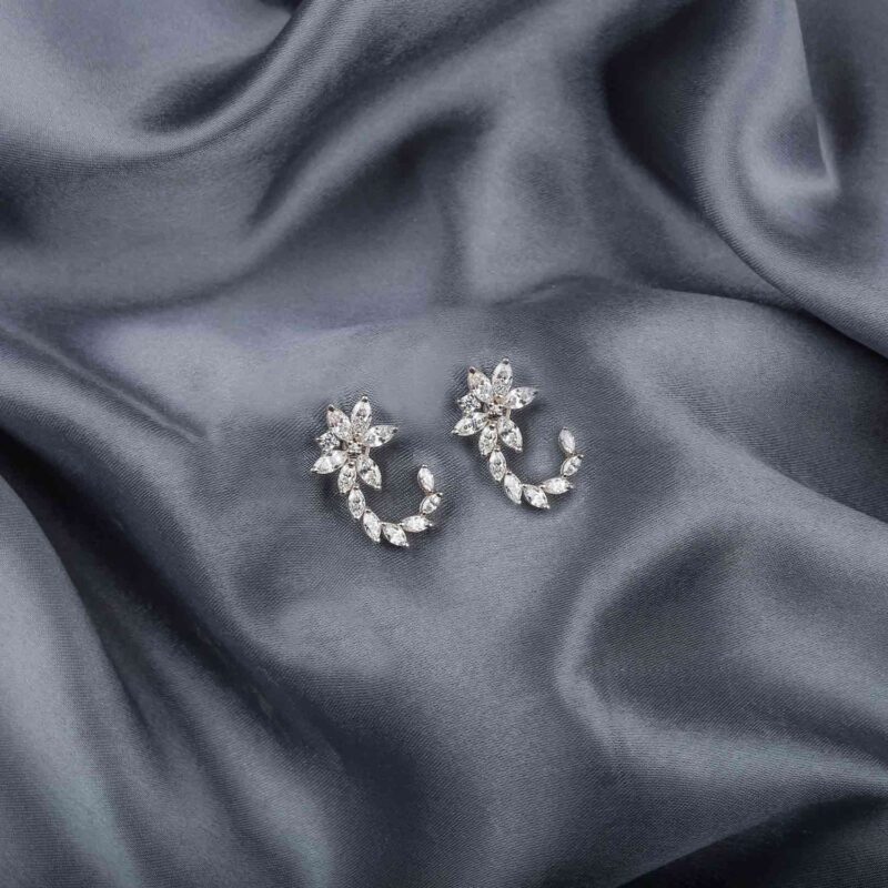 Silver swaroaski trendy earring